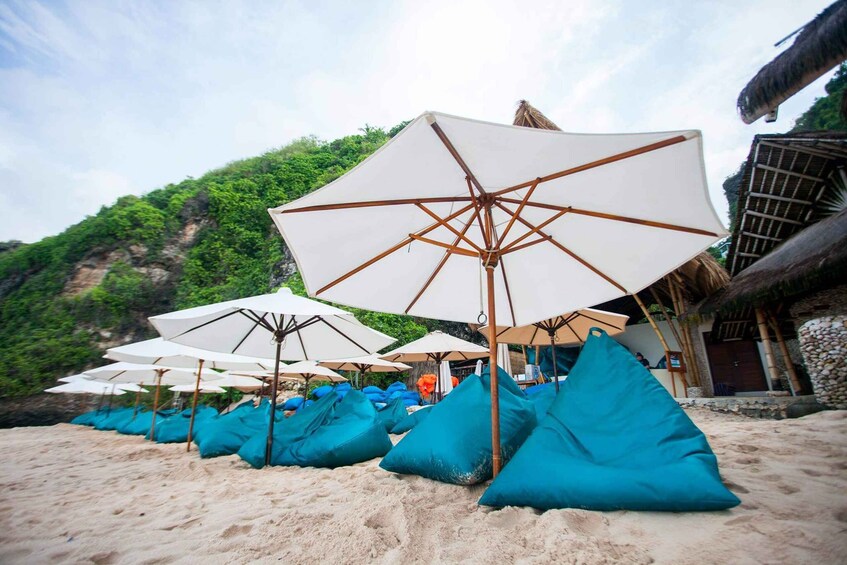 Picture 2 for Activity Uluwatu: Beach Club and Cliffside Private Bar Hopping Tour