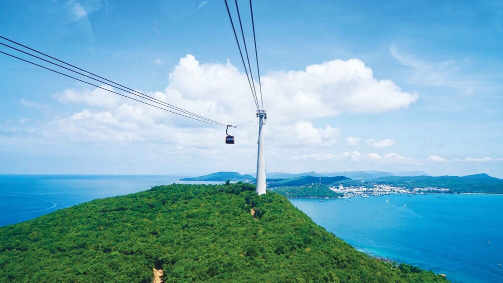 Phu Quoc: Cable Car Ride and 3 Islands Boat Tour with Lunch