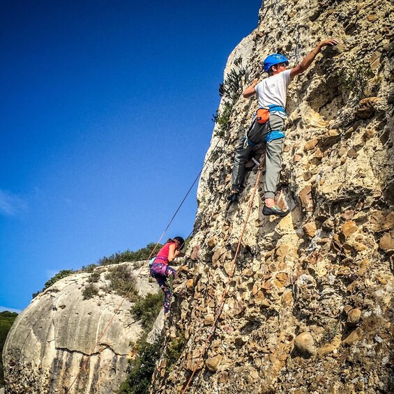 Picture 8 for Activity Climbing Discovery Session in the Calanques near Marseille