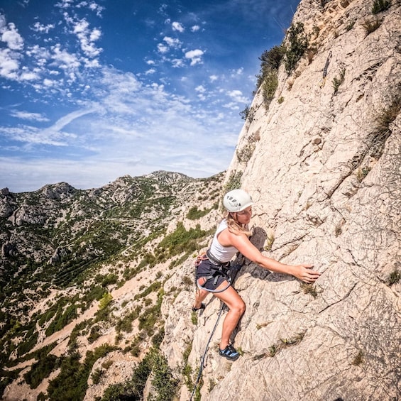 Picture 7 for Activity Climbing Discovery Session in the Calanques near Marseille