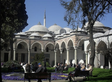 Istanbul: puolipäiväinen kierros Topkapin palatsin kanssa