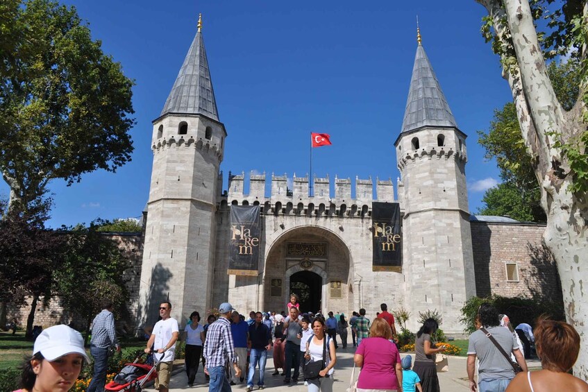 Picture 2 for Activity Istanbul: Half-Day Tour with Topkapi Palace