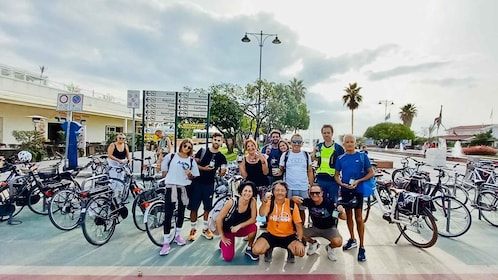 Forte Dei Marmi: E Bike Tour och dolda pärlor med en lokal