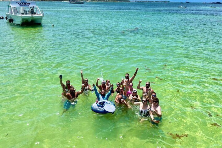 adult only Party Boat with Unlimited drinks, Snorkel & sand-bar