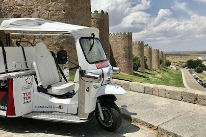 Guided Tuktuk Tour with Stops and Drop-off in Ávila