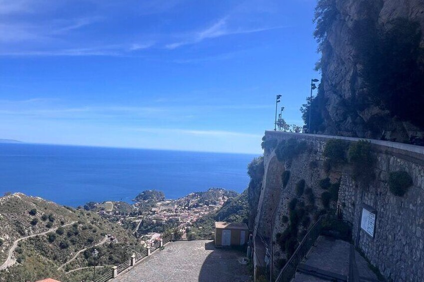 Half Day Private Tour to Messina Taormina and Castelmola