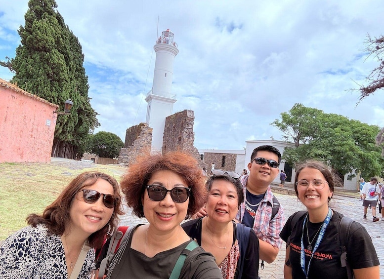 Walking Tour in Group in Colonia del Sacramento