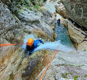 Bovec: Canyoning für Einsteiger erleben