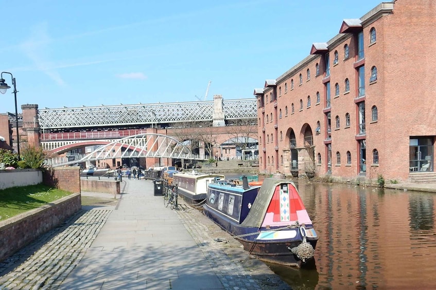 Manchester: Quirky Smartphone self-guided heritage walks