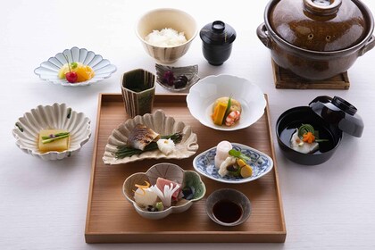 Asakusa: exquisito almuerzo después de un recorrido histórico