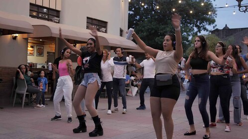 Santo Domingo: Domingo: Hiljainen diskoseikkailu siirtomaavyöhykkeellä