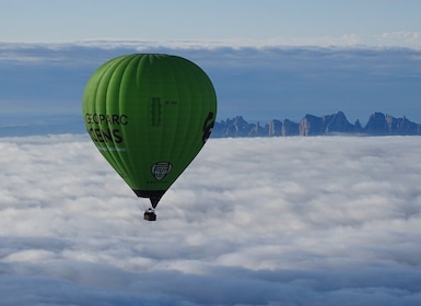 Luftballong- och seglingsäventyr från Barcelona