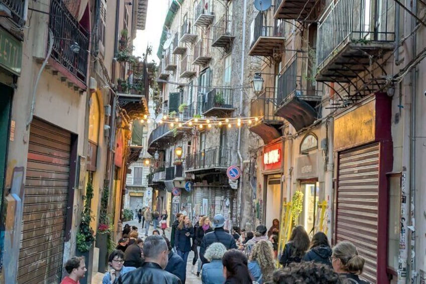 Palermo Street Food Walking Tour at Sunset