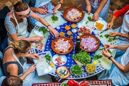 Fès : Cours privé de cuisine marocaine avec un maître cuisinier local