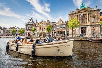 Haarlem Open Canal Tour with a real live guide