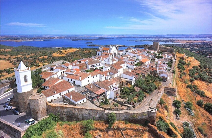 From Lisbon: Évora and Monsaraz Day Tour with Wine Tasting