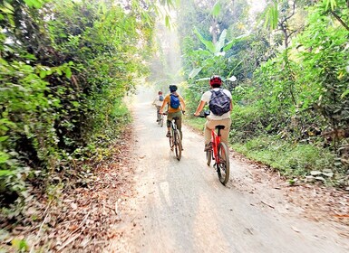 Battambang: Full-Day Countryside Cycling Tour with Lunch