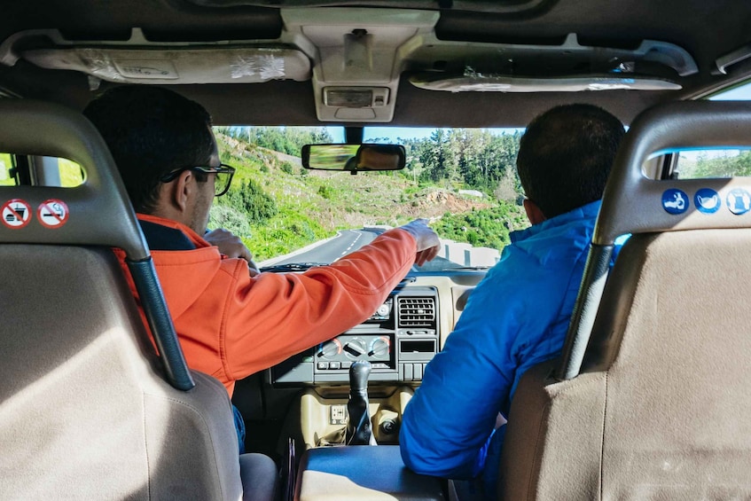 Picture 2 for Activity Madeira: Half-Day Pico Arieiro Jeep Tour