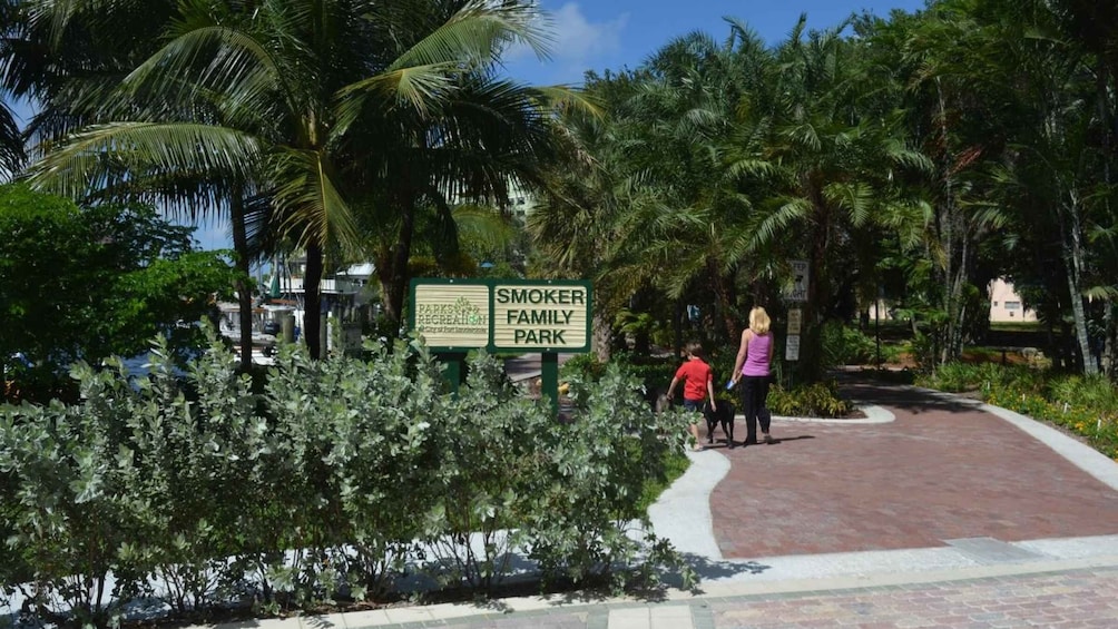 Picture 9 for Activity Fort Lauderdale: Audio Walking Tour of Las Olas Riverwalk