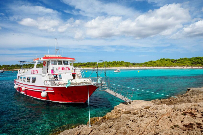 Picture 2 for Activity Menorca: Full-Day Boat Tour with Paella Lunch