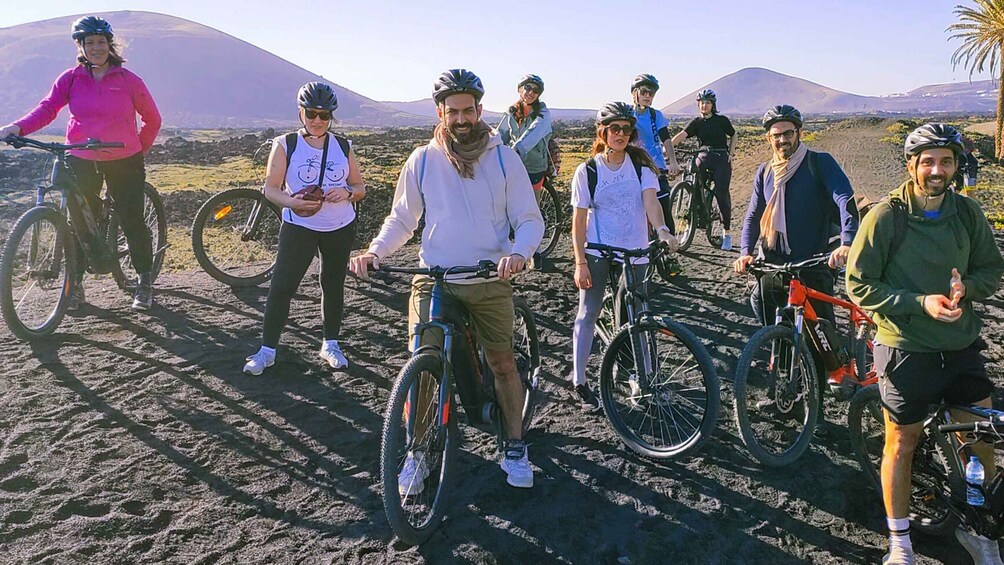 Costa Teguise: E-Bike Tour among the Volcanoes in Lanzarote