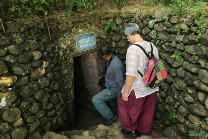 Da Hue: Tour privato di mezza giornata della DMZ con i tunnel di Vinh Moc