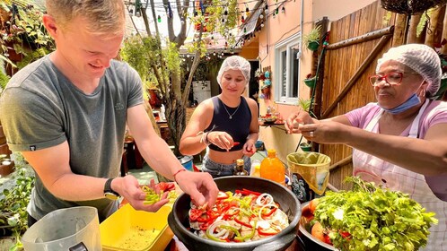 Salvador: Baiana-Kochkurs mit Marktbesuch und Mittagessen