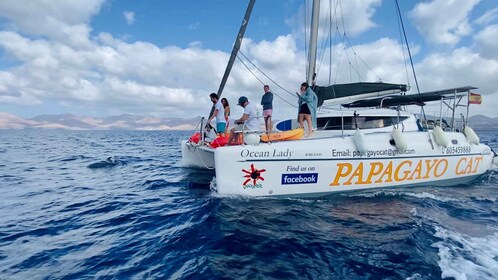 Luxury 4 hour private sailing to Papagayo Beaches