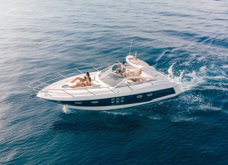 Puerto Banus: Half-Day Luxury Boat Experience