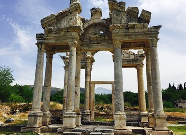 Afrodisias & Pamukkale-tur med lunsj fra Izmir & Kusadasi