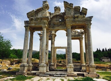 Afrodisias & Pamukkale-tur med lunsj fra Izmir & Kusadasi