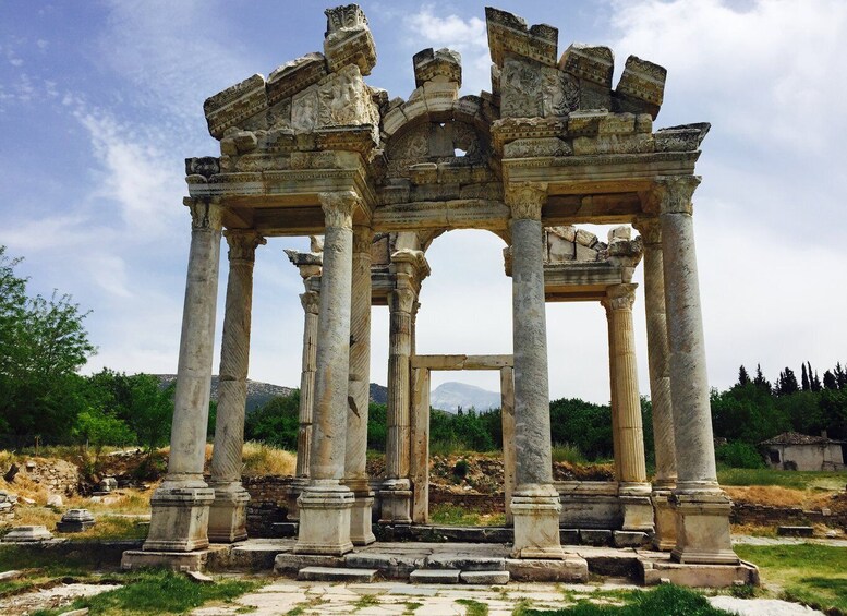 Aphrodisias&Pamukkale Tour with Lunch from Izmir&Kusadasi