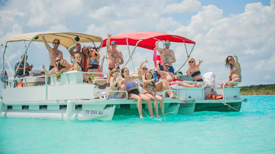 Chacchoben Mayan Ruins and Bacalar Lagoon Boat Excursion