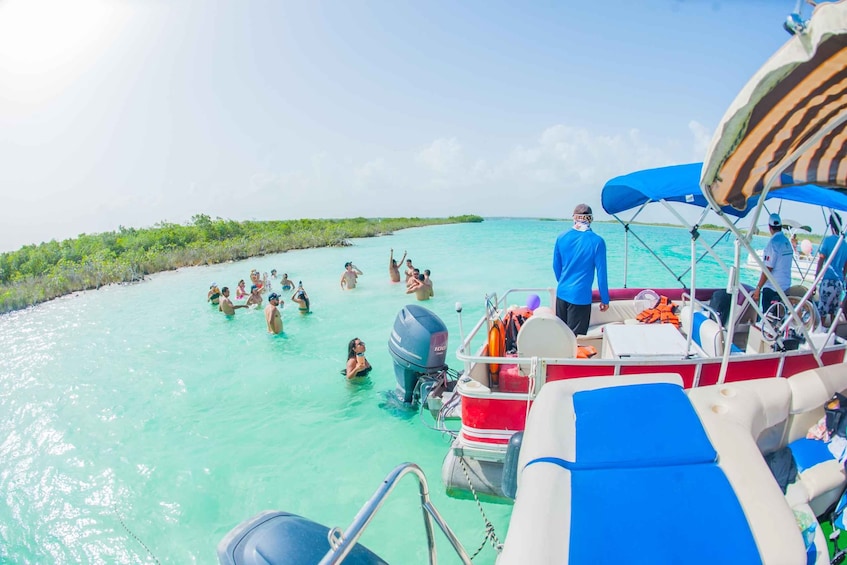 Picture 6 for Activity Chacchoben Mayan Ruins and Bacalar Lagoon Boat Excursion
