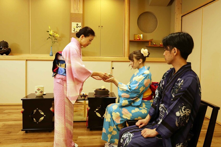 Picture 3 for Activity Tokyo: Practicing Zen with a Japanese Tea Ceremony