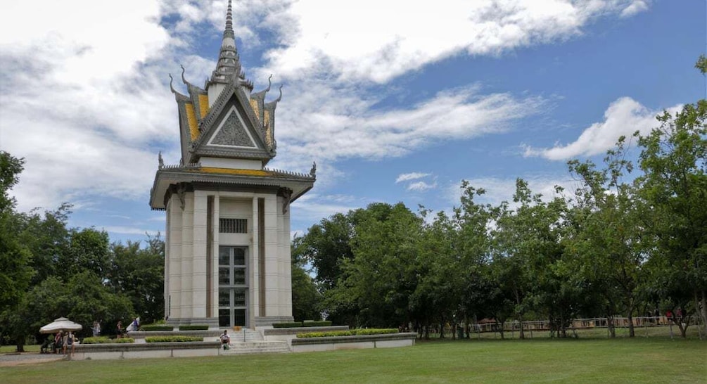 Picture 1 for Activity Mad Monkey Phnom Penh S21 and Killing Fields Tour