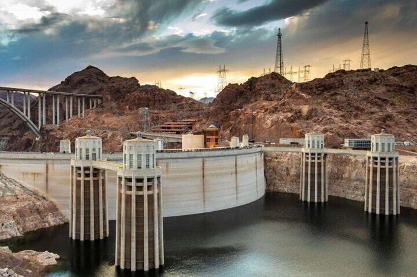 VIP Hoover Dam Tour with Guided Off-Road Adventure in Las Vegas