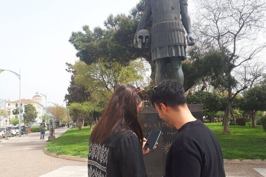 Thessaloniki Private Treasure Hunt & Tour w Food Stops