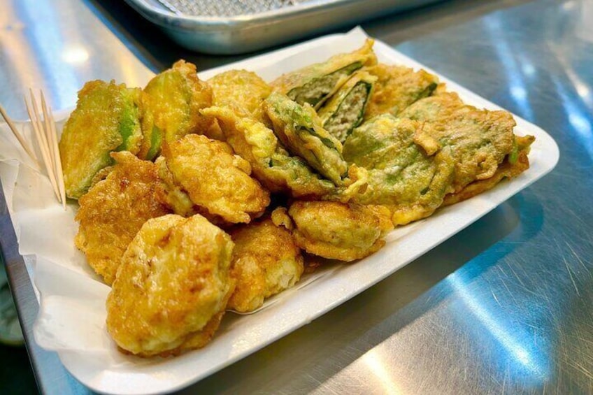 Mangwon Market Food Tour: Hanwoo Beef to Kimchi Dumpling