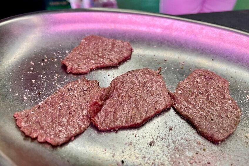 Mangwon Market Food Tour: Hanwoo Beef to Kimchi Dumpling