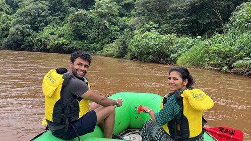 Nosara: Safari fluvial en balsa con traslado y merienda