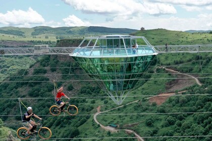 Depuis Tbilissi : Excursion d'une journée au pont de diamant et au canyon d...