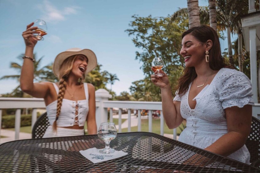 Nassau: Island Highlights Tour with Rum Tasting