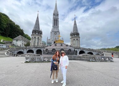 Vanuit San Sebastián: Heiligdom van Lourdes Privé Dagtocht