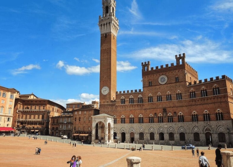 Picture 9 for Activity From Livorno: Siena and San Gimignano Guided Day Trip