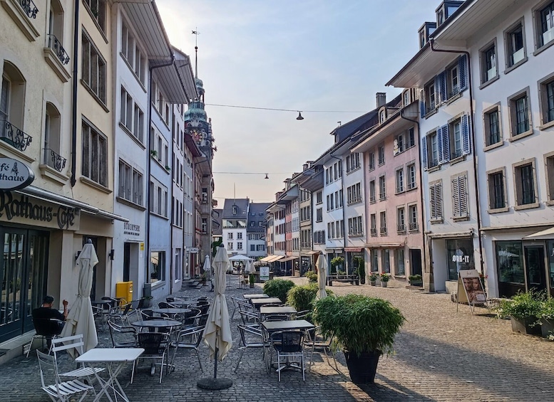 Lenzburg: Private Walking Tour with a Local Guide