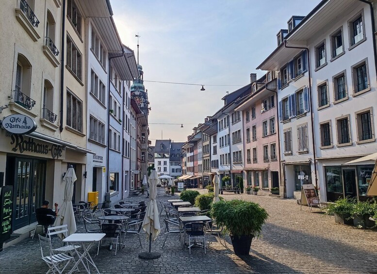 Lenzburg: Private Walking Tour with a Local Guide