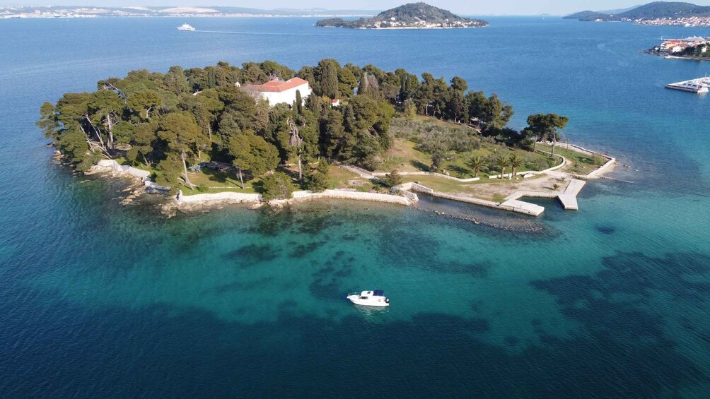 From Zadar: Ugljan, Galevac and Ošljak Islands Boat Tour