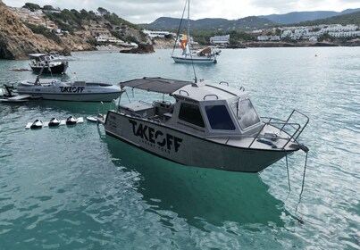 Ibiza: alquiler de barcos con 6 actividades acuáticas