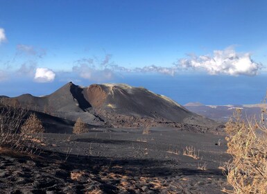 ラ・パルマ島：タホガイト火山ガイドツアー（送迎付き